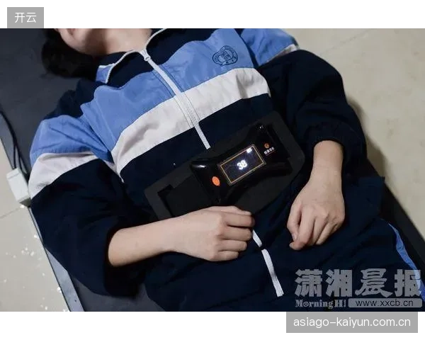 上海市“沪校安”协议试点中学，正引入NFC芯片记录单杠使用数据，用于简化校园体育伤害的责任界定